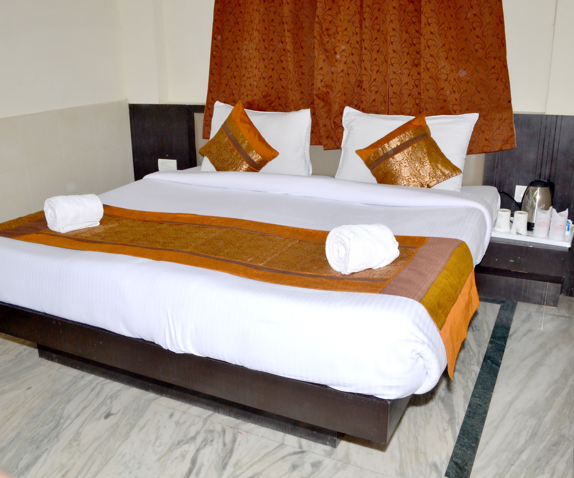 Hotel Sheela, 100M From Taj Mahal Агра Экстерьер фото